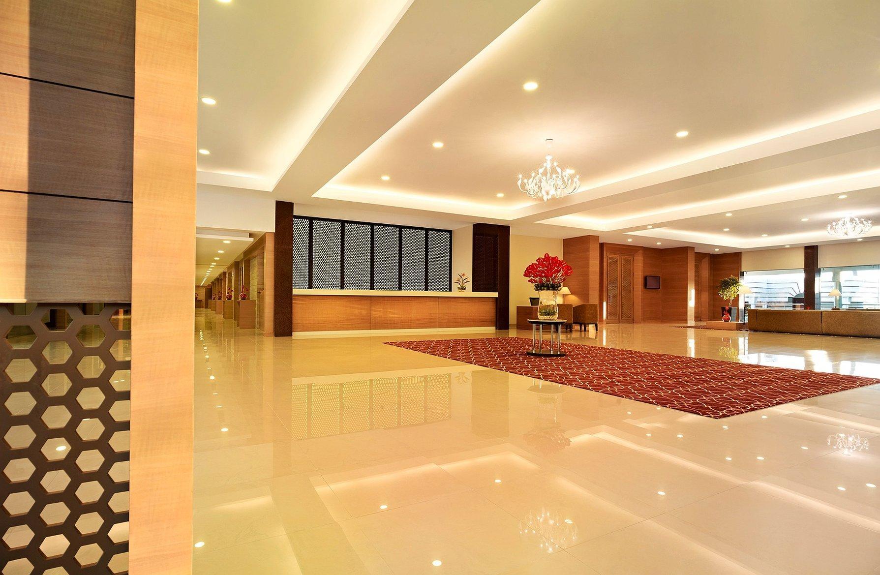 Hotel Naveen Lakeside Hubballi Exteriör bild