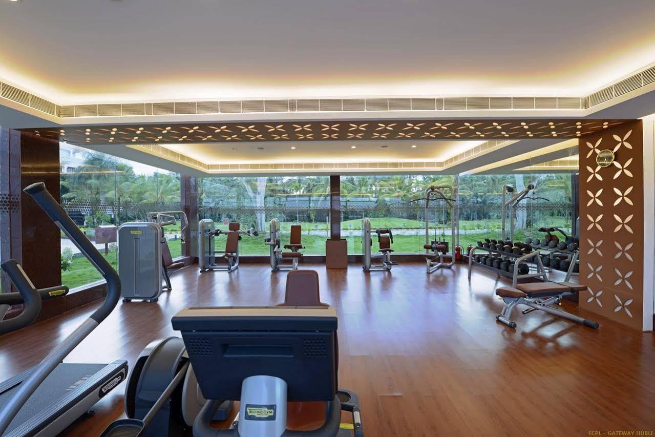 Hotel Naveen Lakeside Hubballi Exteriör bild